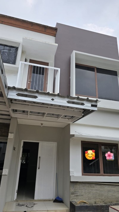Rumah di Cluster Cassia JGC, dekat ke Club House